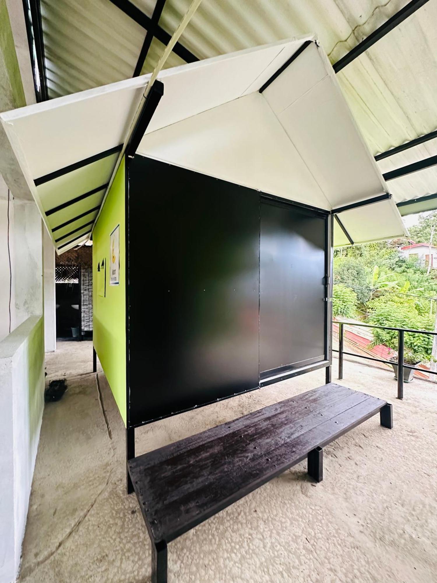 The Sky Tents Канди Екстериор снимка